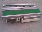 手機(jī)玻璃片輸送機(jī)